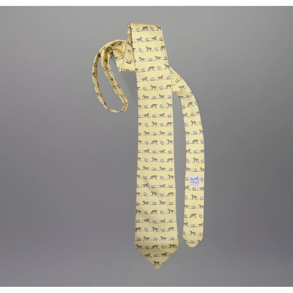 HERMES Paris Yellow 100% Silk Toy Horse Pattern Men's Tie Equestrian - Picture 4 of 4